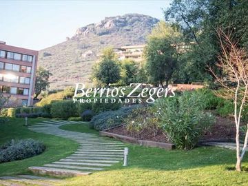 Departamento en Venta en San Carlos Apoquindo/ Colegios Juanita, Padre Hurtado
