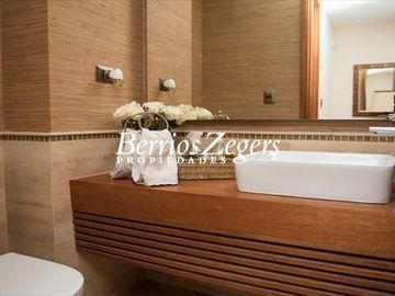 Departamento en Venta en San Carlos Apoquindo/ Colegios Juanita, Padre Hurtado