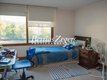 Departamento en Venta en San Carlos Apoquindo/ Colegios Juanita, Padre Hurtado