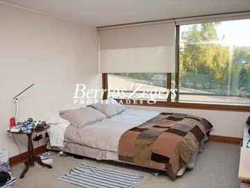 Departamento en Venta en San Carlos Apoquindo/ Colegios Juanita, Padre Hurtado