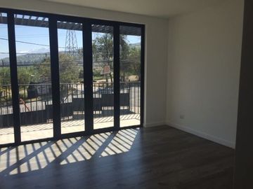 Casa en Venta en Valenzuela Puelma / Padre Hurtado/ Nicanor Plaza