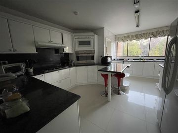 Departamento en Venta en San Damian/ La Viña