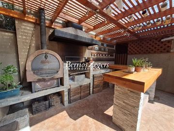 Casa en Venta en VALENZUELA PUELMA /ALVARO CASANOVA