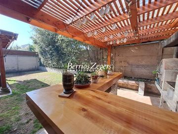 Casa en Venta en VALENZUELA PUELMA /ALVARO CASANOVA