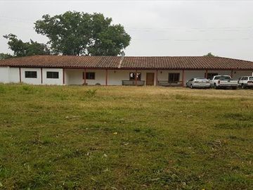 Parcela en Venta en  Linares