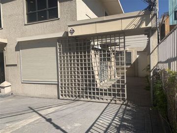 Casa en Venta en Avda. Vitacura