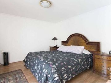 Casa en Venta en Av.Tomas Moro.