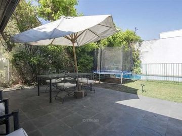 Casa en Venta en Av.Tomas Moro.