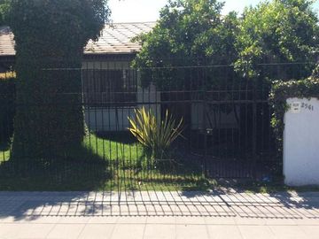 Casa en Venta en Av.Tomas Moro.