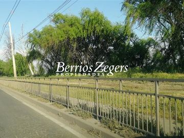 Industrial en Venta en Avenida Américo Vespucio