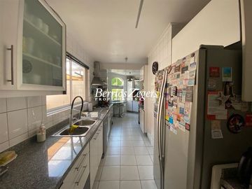 Casa en Venta en Manuel Guzmán Maturana