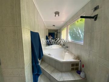 Casa en Venta en Manuel Guzmán Maturana