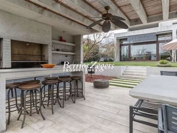 Casa en Venta en Valle Escondido
