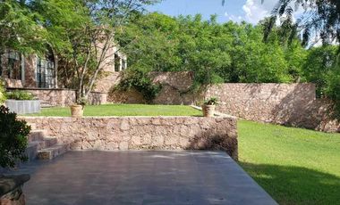 Casa en Venta, Loma Dorada