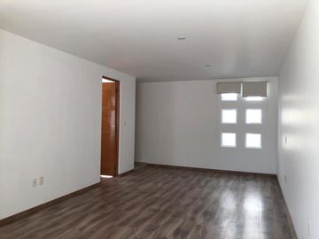 Casa en Venta, Cumbres del Lago