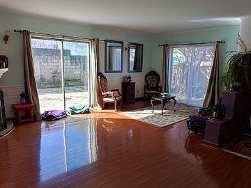 SE VENDE O ARRIENDA  CASA EN CONSTITUCIÓN