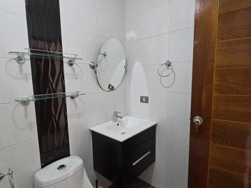 VENDO DEPARTAMENTO EN CARABAYLLO CON COCHERA