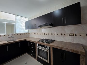 VENDO DEPARTAMENTO EN CARABAYLLO CON COCHERA