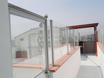 VENDO DEPARTAMENTO EN CARABAYLLO CON COCHERA