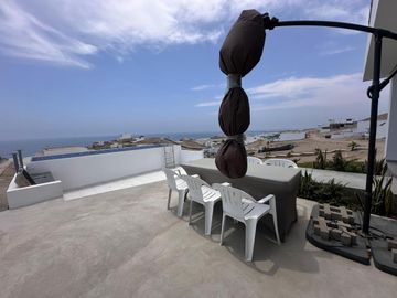VENDO CASA DE PLAYA EN CERRO AZUL, CONDOMINIO LA HONDA