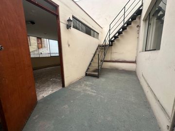 VENTA DE CASA EN SAN ISIDRO