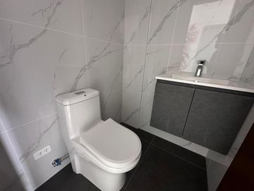 VENDO DUPLEX DE ESTRENO EN SURQUILLO