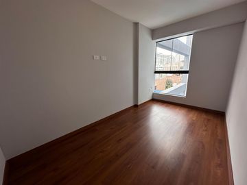 DEPARTAMENTO DE ESTRENO EN SAN MIGUEL, A UN PASO DEL MALECÓN