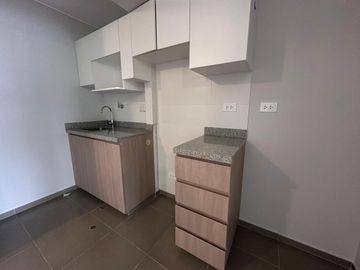 DEPARTAMENTO DE ESTRENO EN SAN MIGUEL, A UN PASO DEL MALECÓN