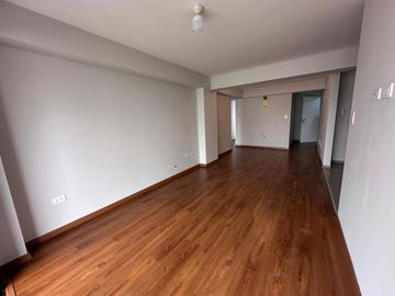 DEPARTAMENTO DE ESTRENO EN SAN MIGUEL, A UN PASO DEL MALECÓN