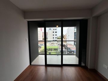DEPARTAMENTO DE ESTRENO EN SAN MIGUEL, A UN PASO DEL MALECÓN