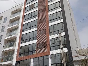 VENDO DUPLEX EN SURQUILLO CON 4 DORMITORIOS