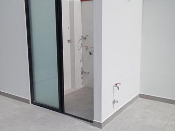 VENDO DUPLEX EN SURQUILLO CON 4 DORMITORIOS