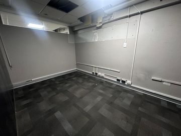 OFICINAS EN ALQUILER EN SURQUILLO, FRENTE AL METRO DE ARAMBURÚ