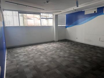 OFICINAS EN ALQUILER EN SURQUILLO, FRENTE AL METRO DE ARAMBURÚ