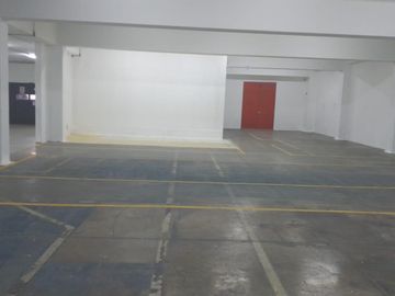 ALQUILER DE ALMACEN INDUSTRIAL EN ATE VITARTE