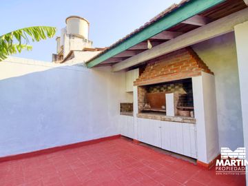 Chalet en venta apto crédito - Para dos familias, en dos plantas - Munro