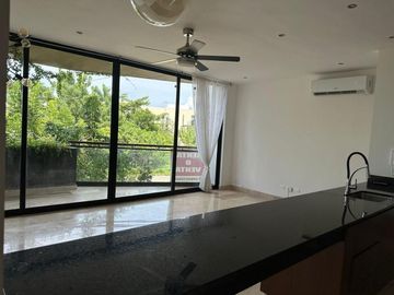 Venta y renta de departamento en torre dentro de privada con amenidades