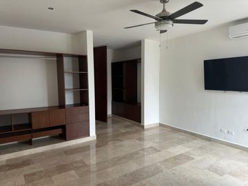 Venta y renta de departamento en torre dentro de privada con amenidades