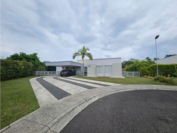 VENDO HERMOSA CASA EN CONJUNTO CERRADO PEREIRA