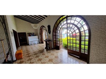 HERMOSA CASA  ALAMOS EN PEREIRA