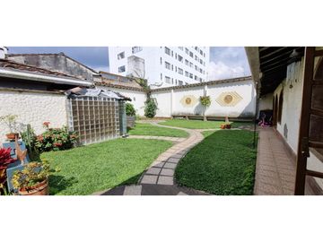 HERMOSA CASA  ALAMOS EN PEREIRA