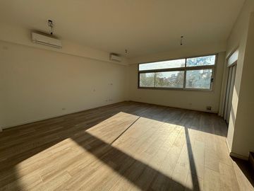 Departamento semipiso 4 ambientes en venta en Villa Devoto