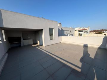 Departamento semipiso 4 ambientes en venta en Villa Devoto