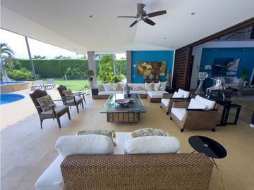 VENTA HERMOSA CASA EN CONDOMINIO SECTOR MALABAR CERRITOS PEREIRA