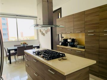 SE VENDE EXCLUSIVO APARTAMENTO EN LA CASTELLANA