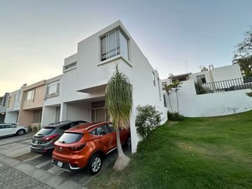 Casa en Venta en Bosques Del Centinela II, Zapopan.