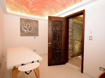 ÚNICA Y EXCEPCIONAL CASA DENTRO DE COMUNIDAD CERRADA