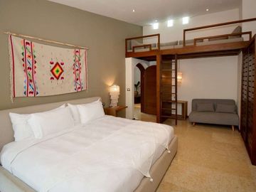 ÚNICA Y EXCEPCIONAL CASA DENTRO DE COMUNIDAD CERRADA