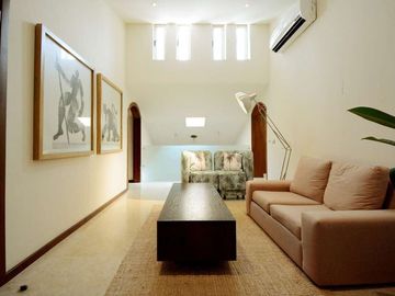 ÚNICA Y EXCEPCIONAL CASA DENTRO DE COMUNIDAD CERRADA