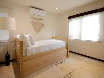 ÚNICA Y EXCEPCIONAL CASA DENTRO DE COMUNIDAD CERRADA
